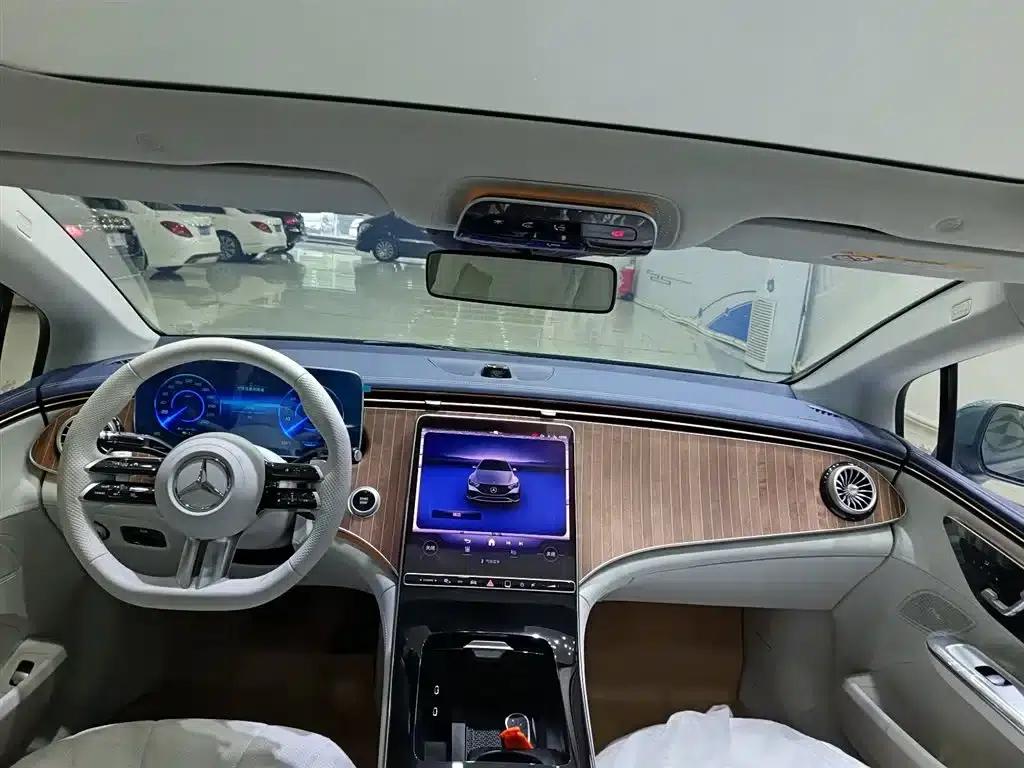 Mercedes-Benz EQE 2025 500 4MATIC Pioneer Edition — миниатюра 11