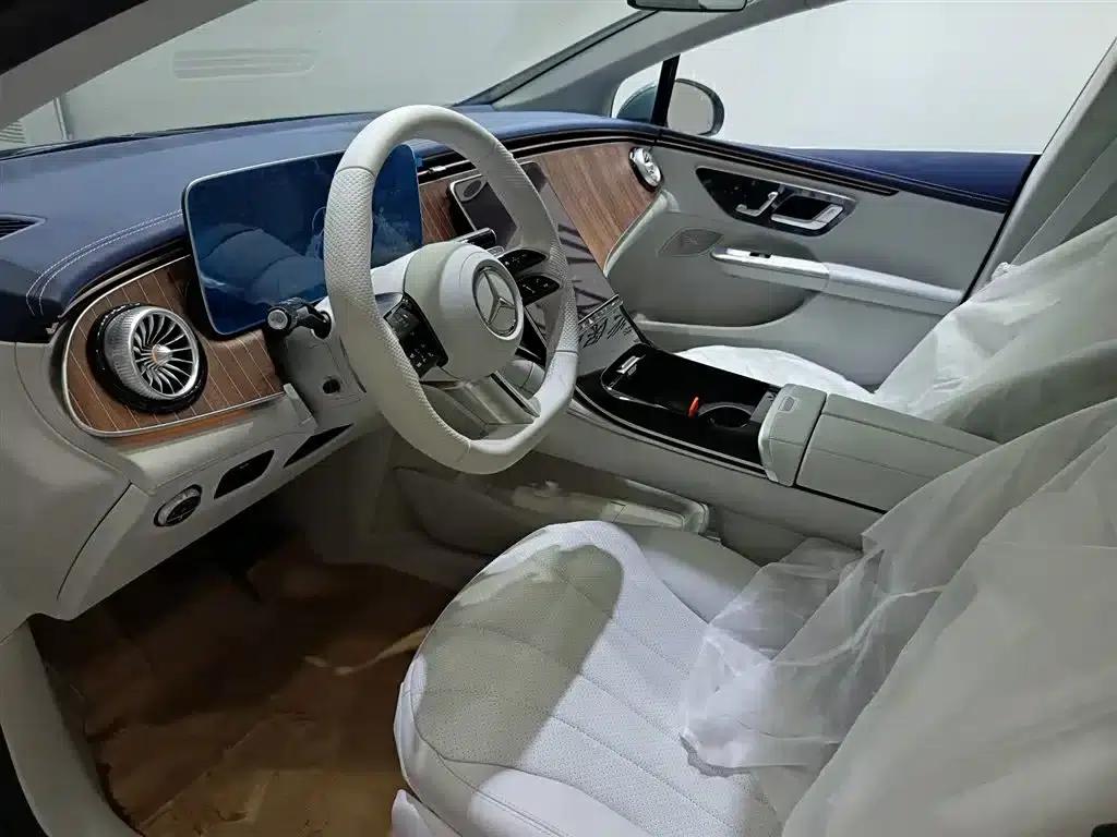 Mercedes-Benz EQE 2025 500 4MATIC Pioneer Edition — миниатюра 5
