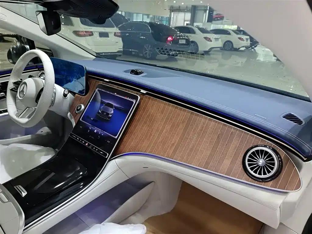 Mercedes-Benz EQE 2025 500 4MATIC Pioneer Edition — миниатюра 12