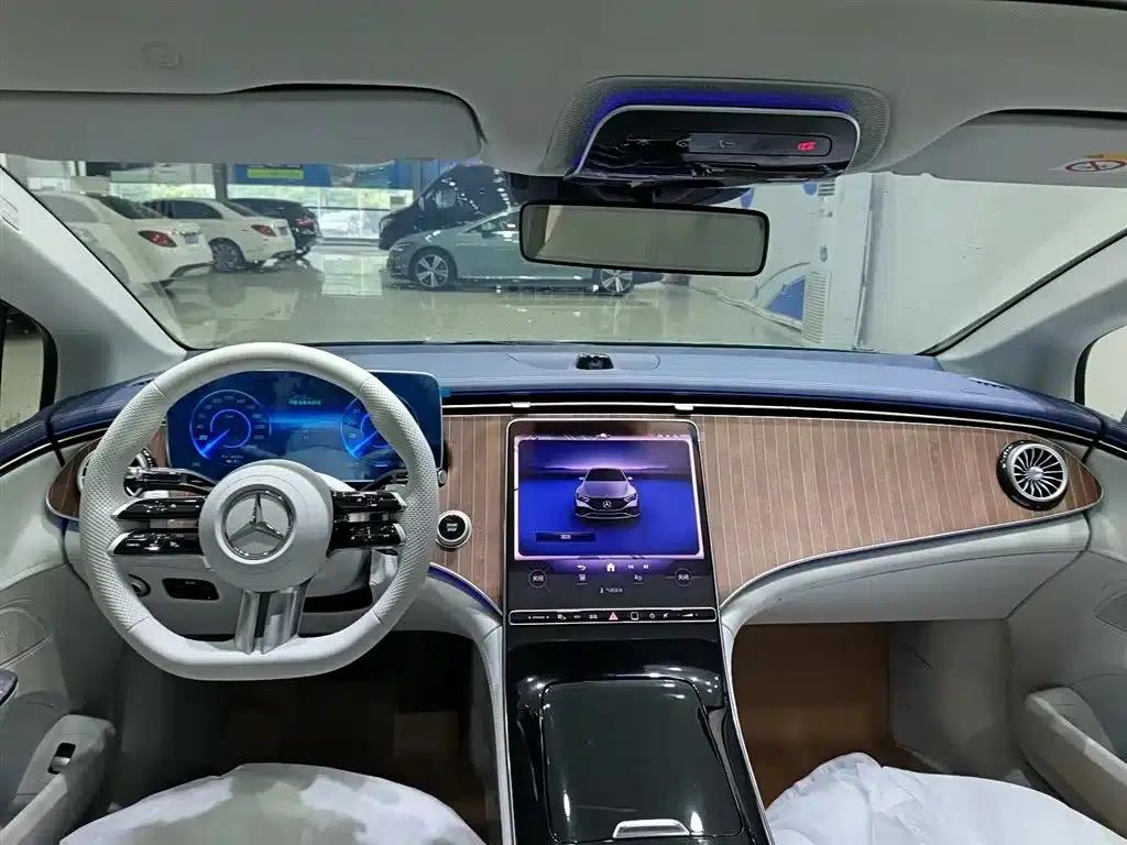 Mercedes-Benz EQE 2025 500 4MATIC Pioneer Edition — миниатюра 13