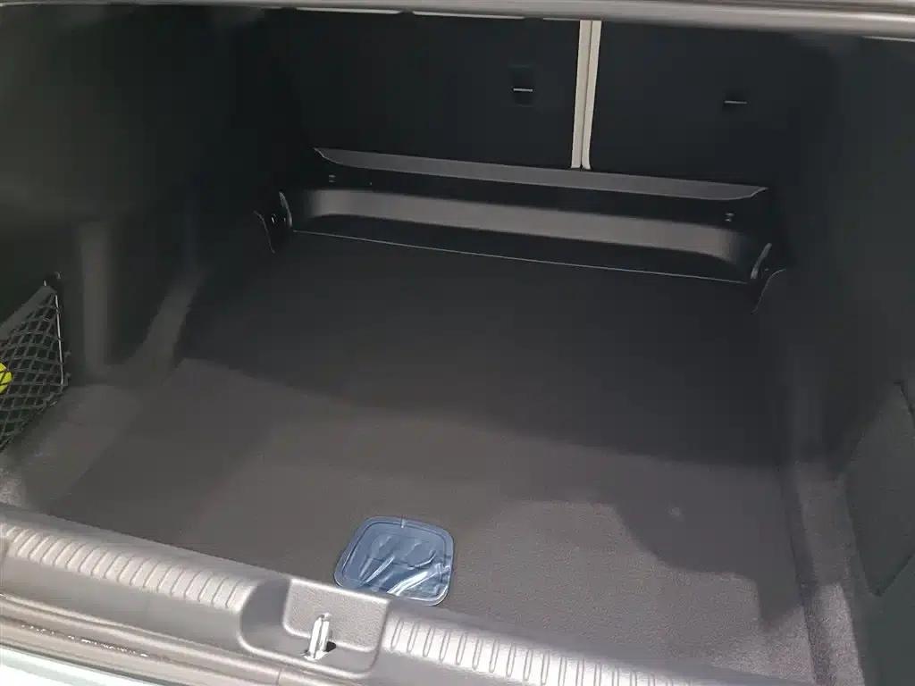 Mercedes-Benz EQE 2025 500 4MATIC Pioneer Edition — миниатюра 14