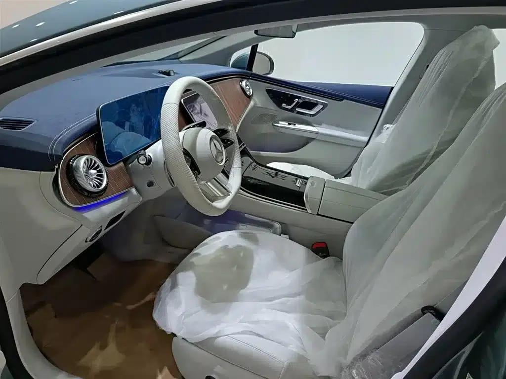 Mercedes-Benz EQE 2025 500 4MATIC Pioneer Edition — миниатюра 4