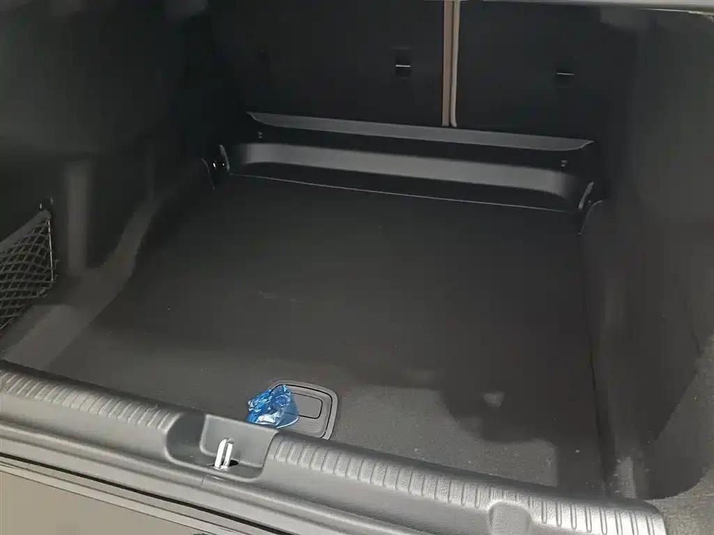 Mercedes-Benz EQE 2025 500 4MATIC Pioneer Edition — миниатюра 4
