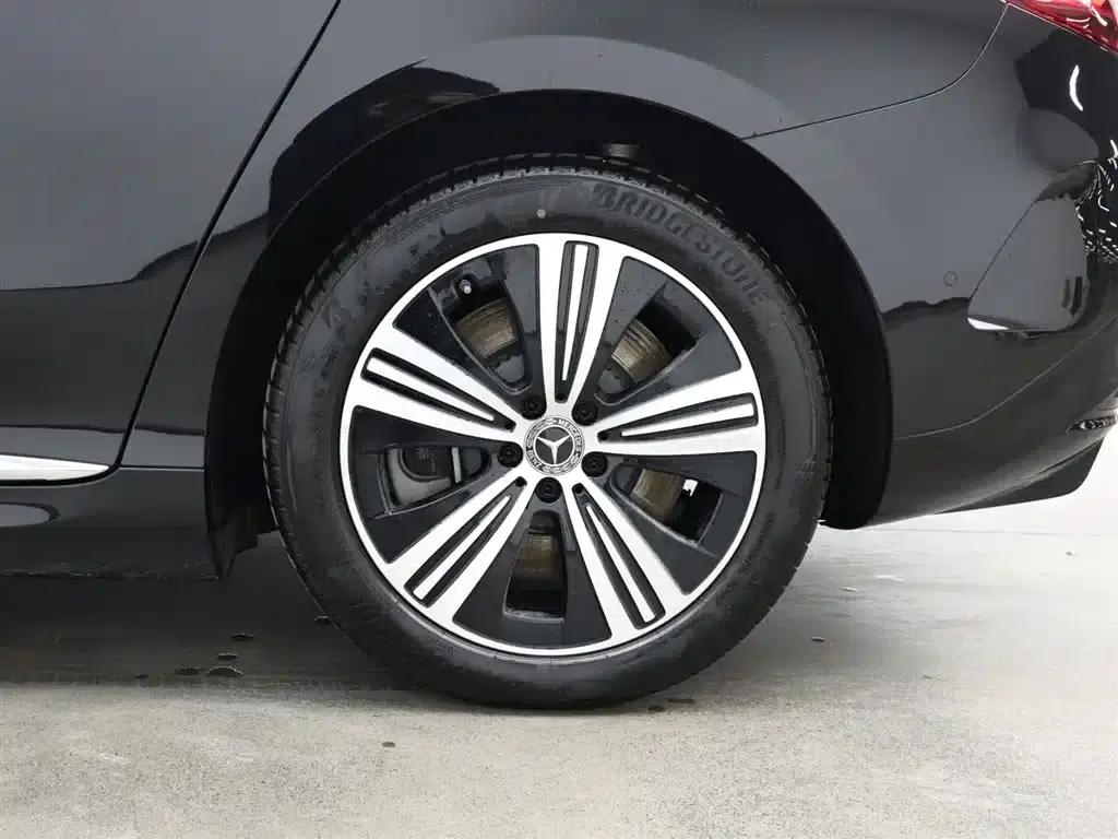 Mercedes-Benz EQE 2025 500 4MATIC Pioneer Edition — миниатюра 9
