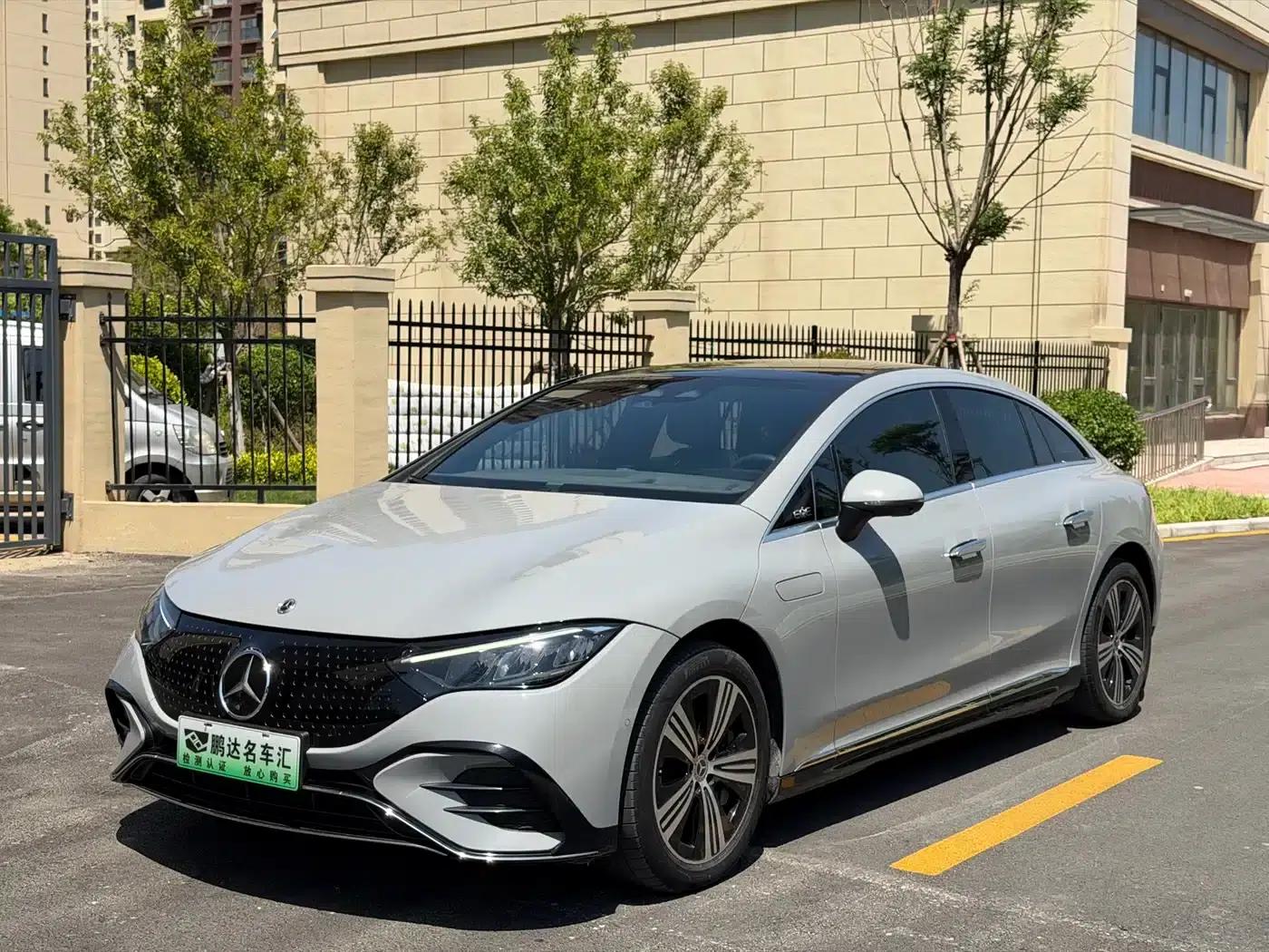 Mercedes-Benz EQE 2022 350 Luxury Edition — миниатюра 1