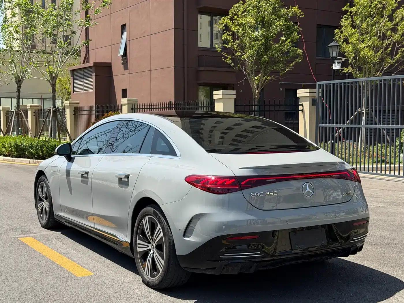 Mercedes-Benz EQE 2022 350 Luxury Edition — миниатюра 7