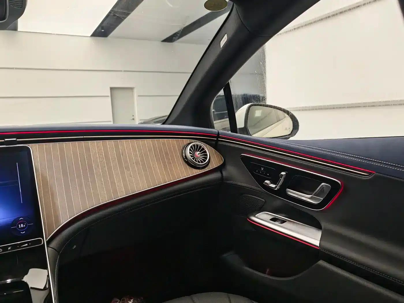Mercedes-Benz EQE 2025 500 4MATIC Luxury Edition — миниатюра 9