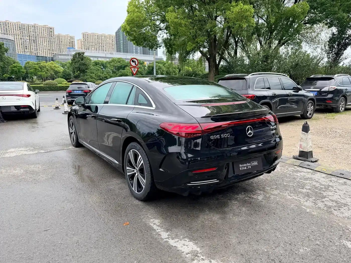Mercedes-Benz EQE 2025 500 4MATIC Luxury Edition — миниатюра 11