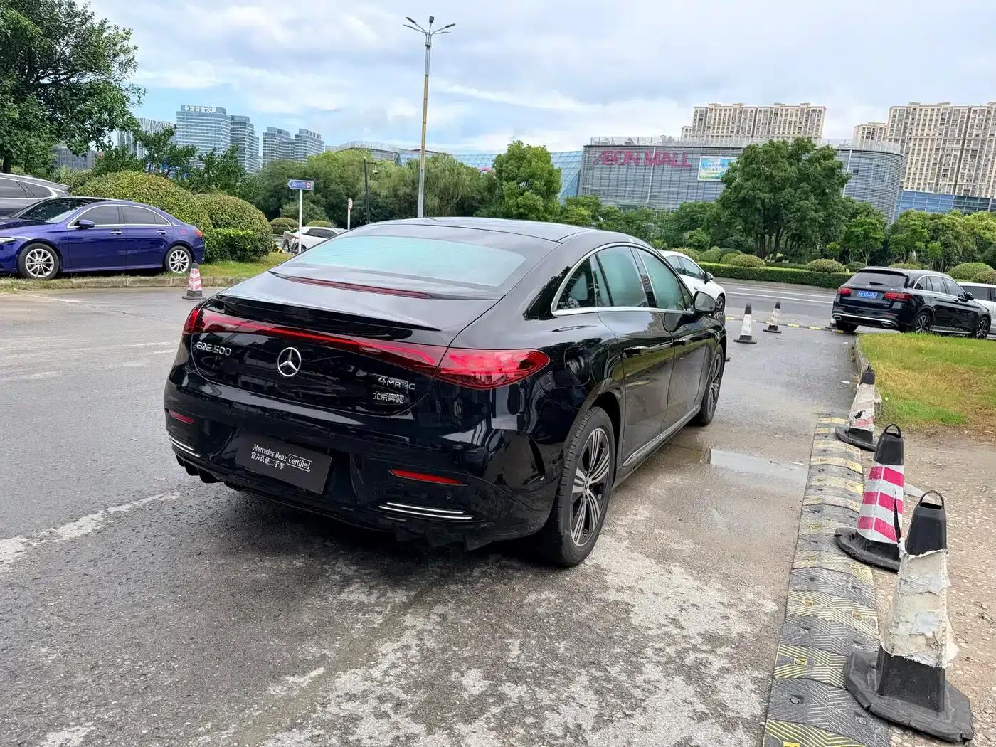 Mercedes-Benz EQE 2025 500 4MATIC Luxury Edition — миниатюра 12