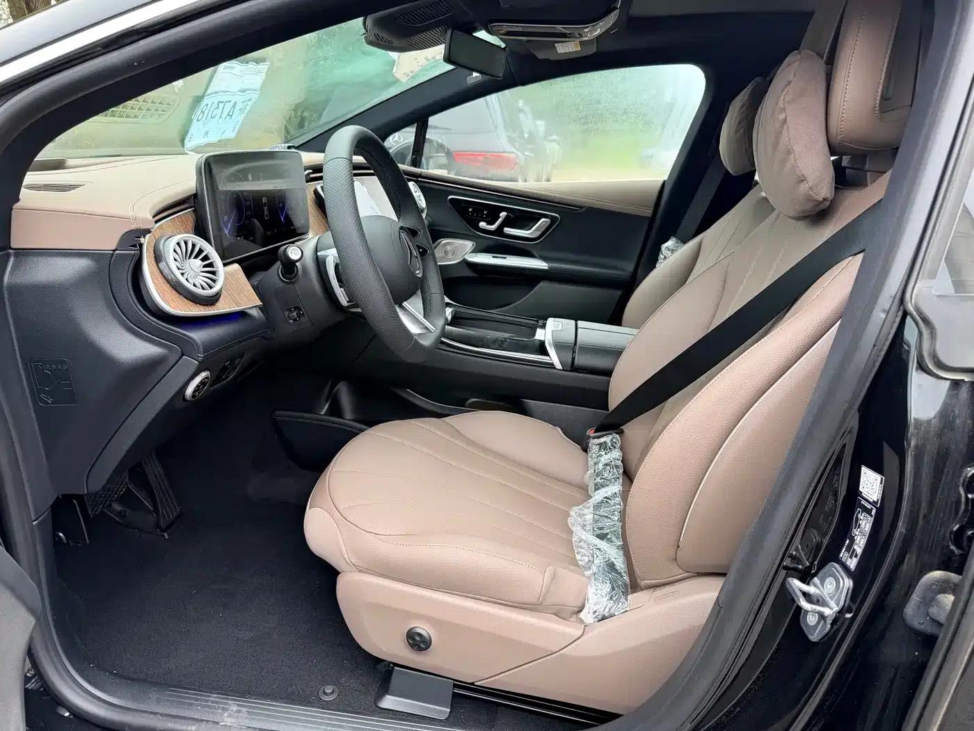 Mercedes-Benz EQE 2025 500 4MATIC Luxury Edition — миниатюра 5
