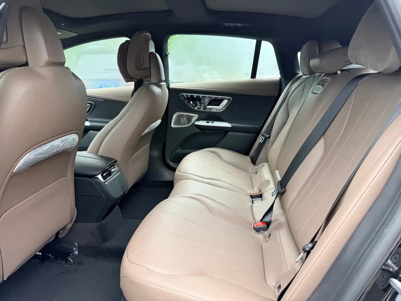Mercedes-Benz EQE 2025 500 4MATIC Luxury Edition — миниатюра 7