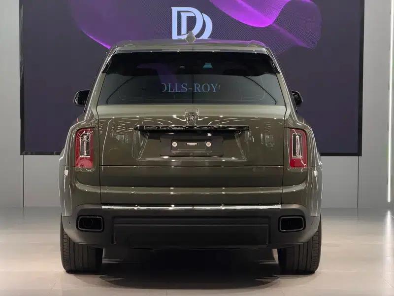 2024 Cullinan, four-seater version — миниатюра 3