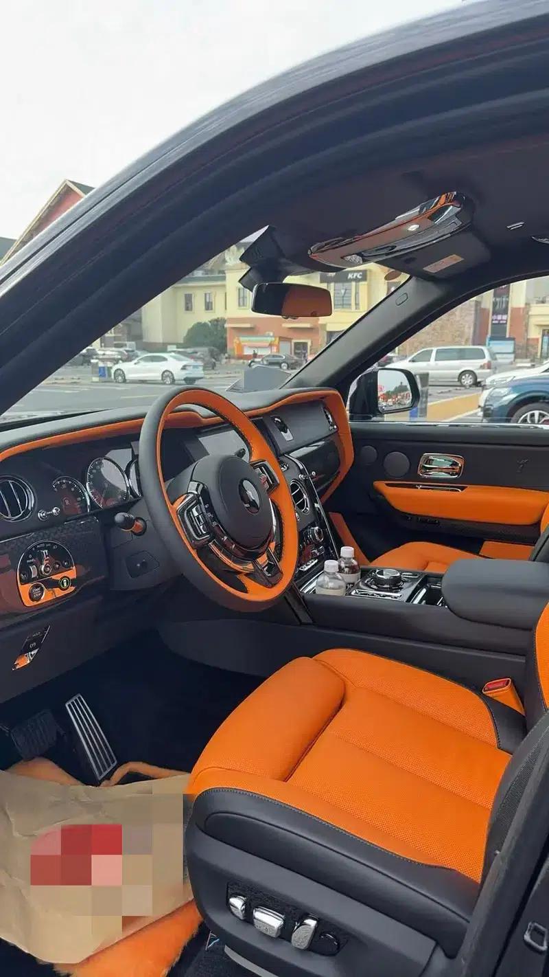 2024 Cullinan Black Badge — миниатюра 5