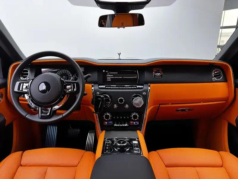 2024 Cullinan Black Badge — миниатюра 6