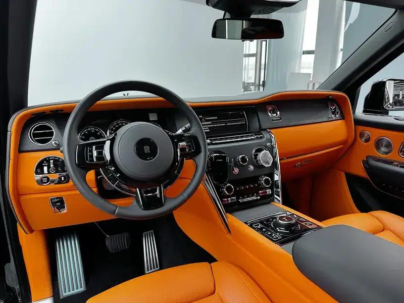 2024 Cullinan Black Badge — миниатюра 10