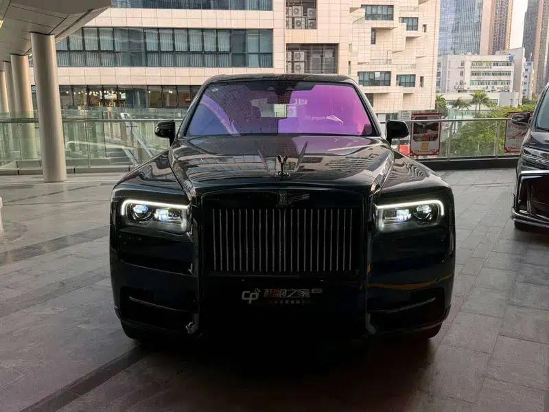 2024 Cullinan Black Badge — миниатюра 2