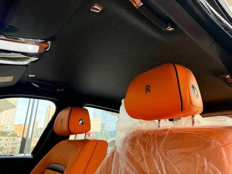 2024 Cullinan Black Badge — миниатюра 20