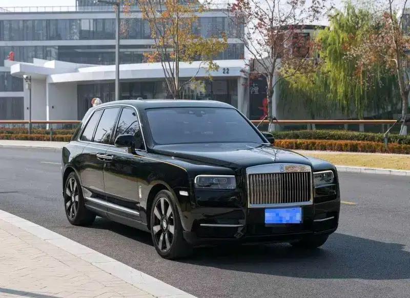 2018 Cullinan 5-seater — миниатюра 2