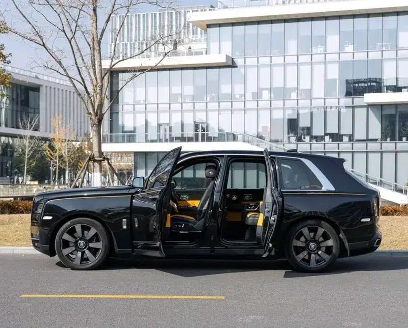 2018 Cullinan 5-seater — миниатюра 3