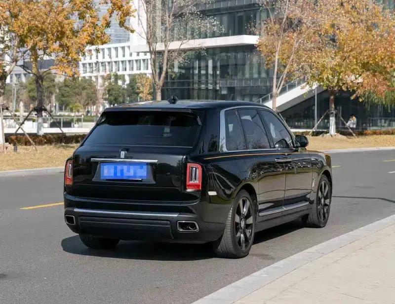 2018 Cullinan 5-seater — миниатюра 5