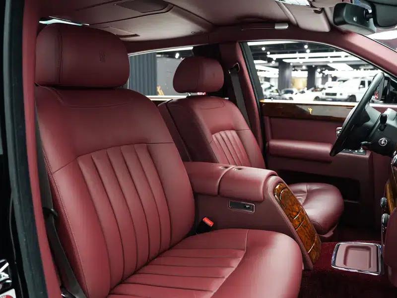 2011 Phantom 6.7L Automatic Rear-Wheel Drive 4-Seater Factory Custom Edition — миниатюра 22