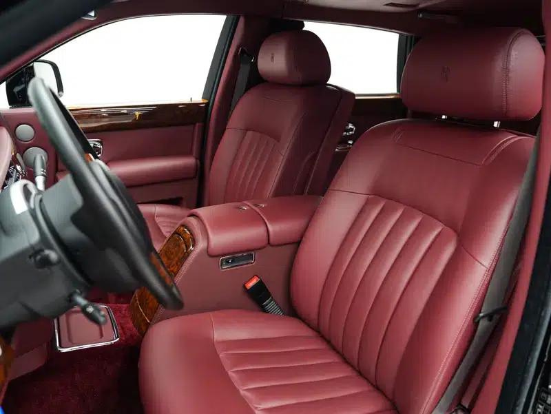 2011 Phantom 6.7L Automatic Rear-Wheel Drive 4-Seater Factory Custom Edition — миниатюра 23