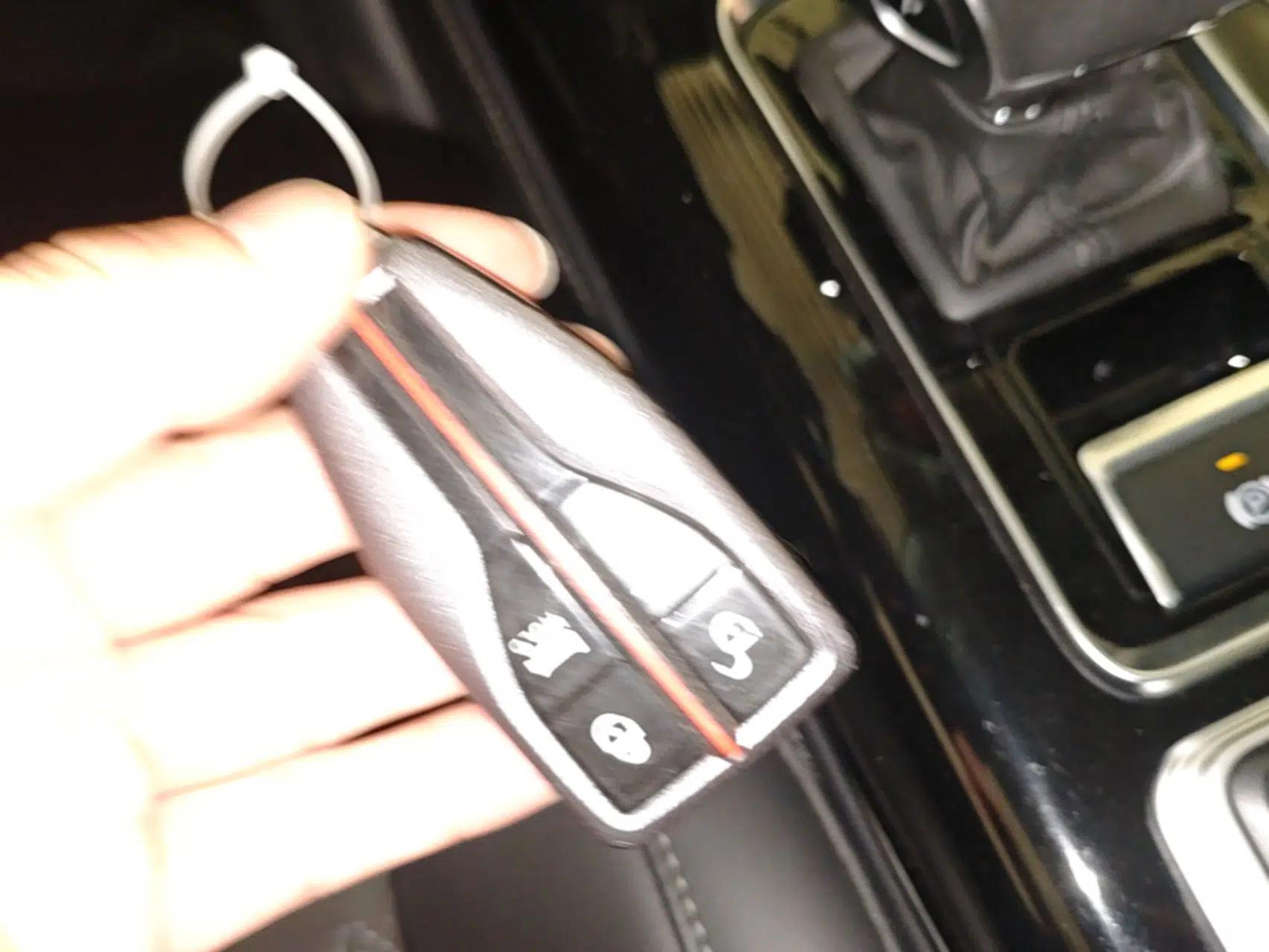 Hongqi HS7 2021 2.0T DCT Two-Wheel Drive Smart Connect Flagship Edition — миниатюра 28
