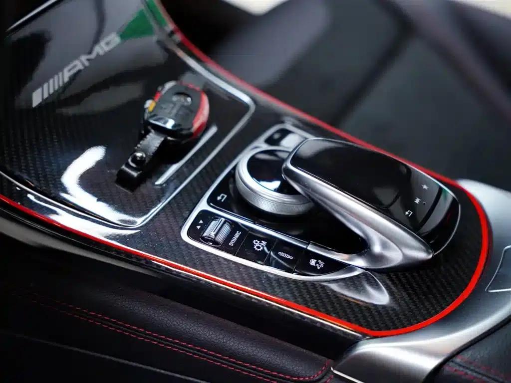 2017 Mercedes-Benz GLC AMG 43 4MATIC — миниатюра 32
