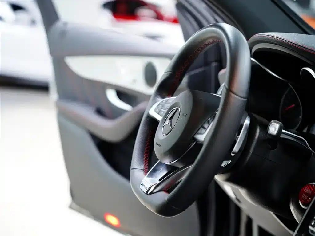 2017 Mercedes-Benz GLC AMG 43 4MATIC — миниатюра 43