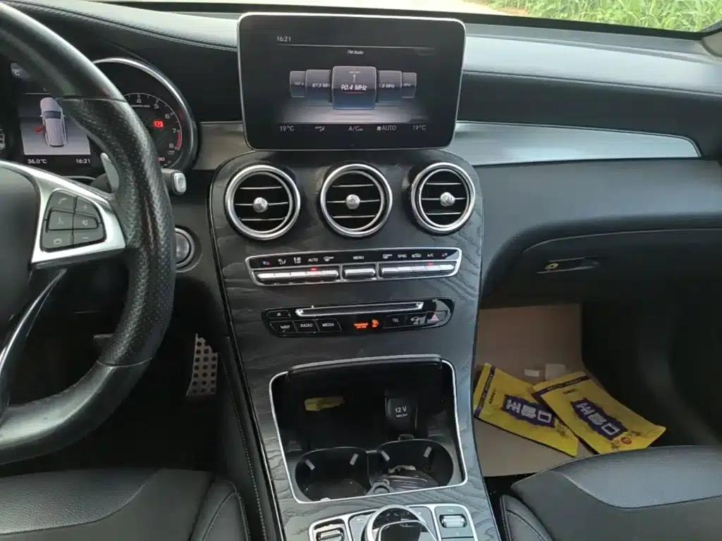 2018 Mercedes-Benz GLC AMG 63 4MATIC+ — миниатюра 13