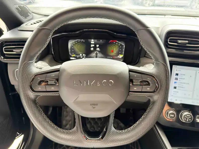 Lynk & Co 03 2022 2.0TD DCT Plus — миниатюра 25