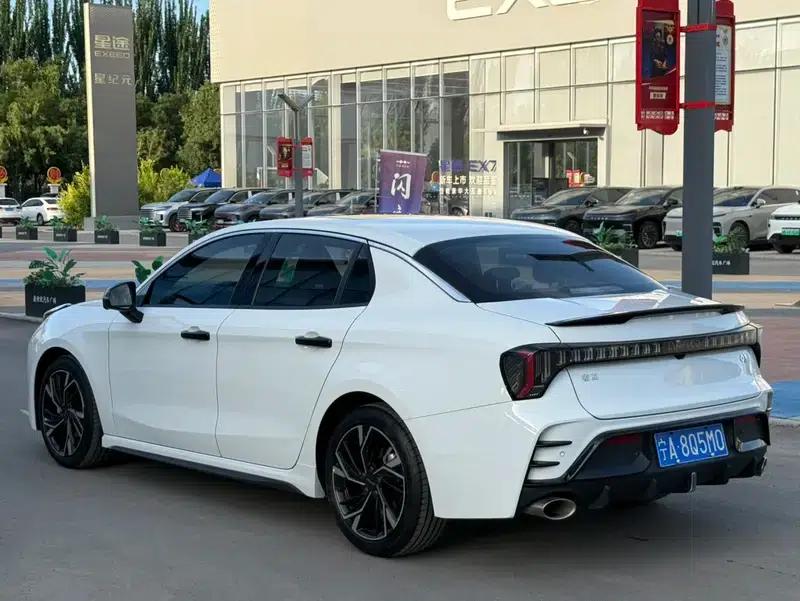 Lynk & Co 03 2023 1.5TD DCT Plus — миниатюра 4