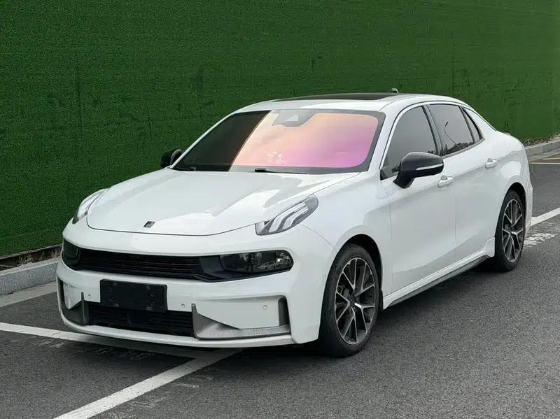 Lynk & Co 03 2019 Facelift 1.5TD DCT Version — миниатюра 1