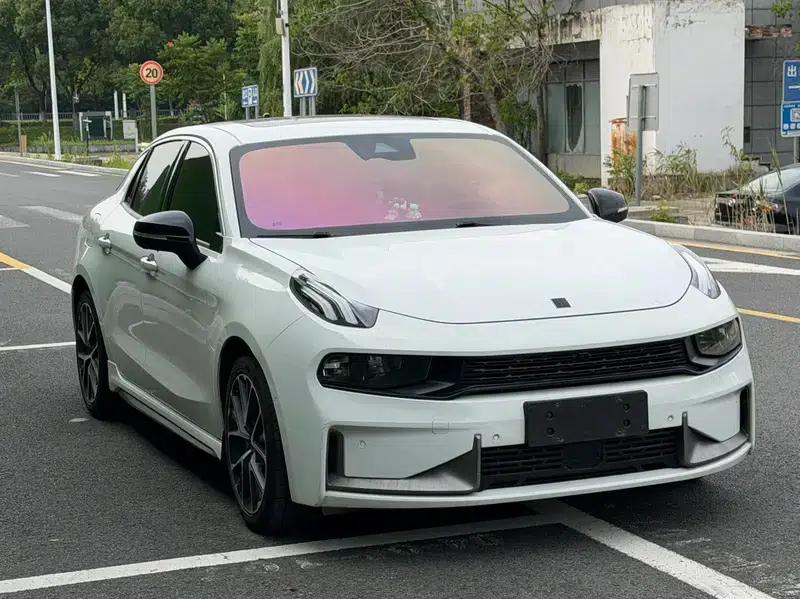 Lynk & Co 03 2019 Facelift 1.5TD DCT Version — миниатюра 3
