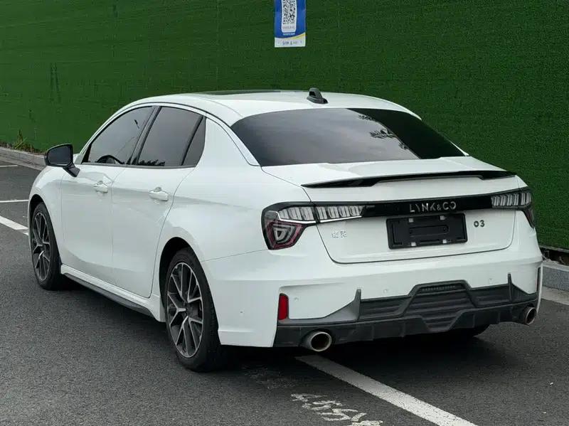 Lynk & Co 03 2019 Facelift 1.5TD DCT Version — миниатюра 4