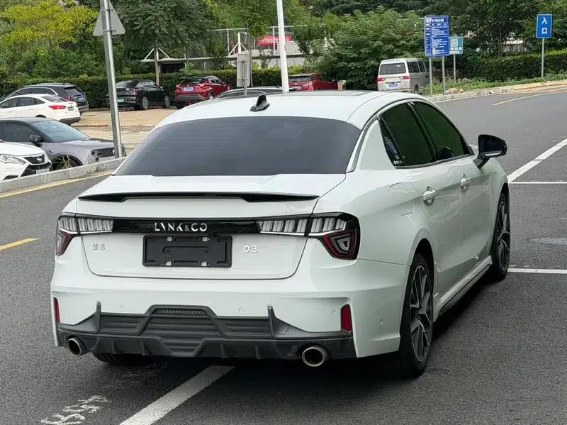 Lynk & Co 03 2019 Facelift 1.5TD DCT Version — миниатюра 6