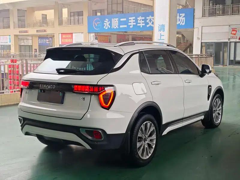 Lynk & Co 01 2017 2.0T 2WD Pro Edition — миниатюра 4