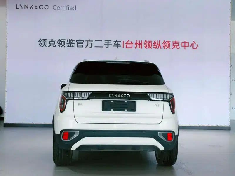 Lynk & Co 01 2017 2.0T 2WD Pro Edition — миниатюра 3