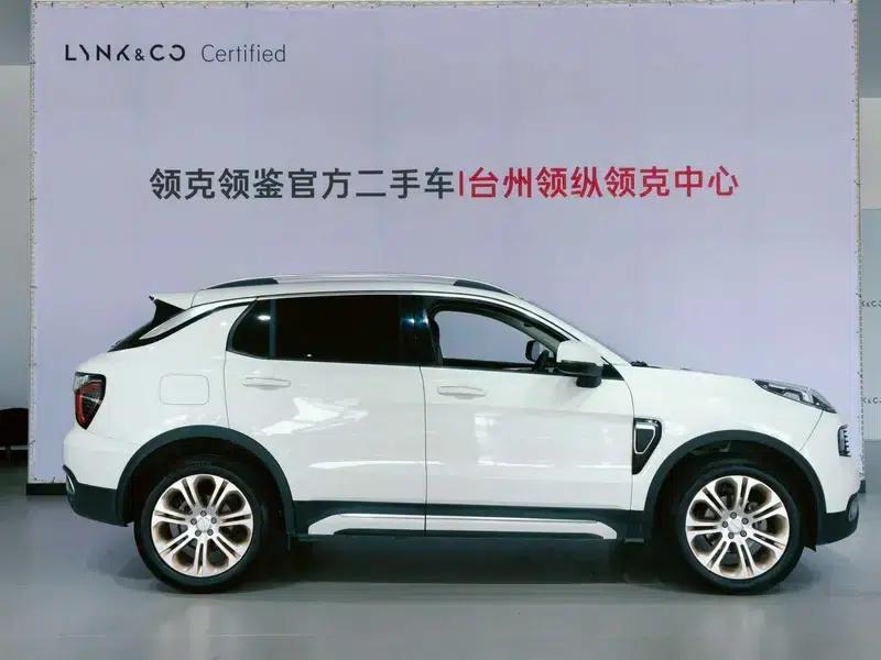 Lynk & Co 01 2017 2.0T 2WD Pro Edition — миниатюра 5