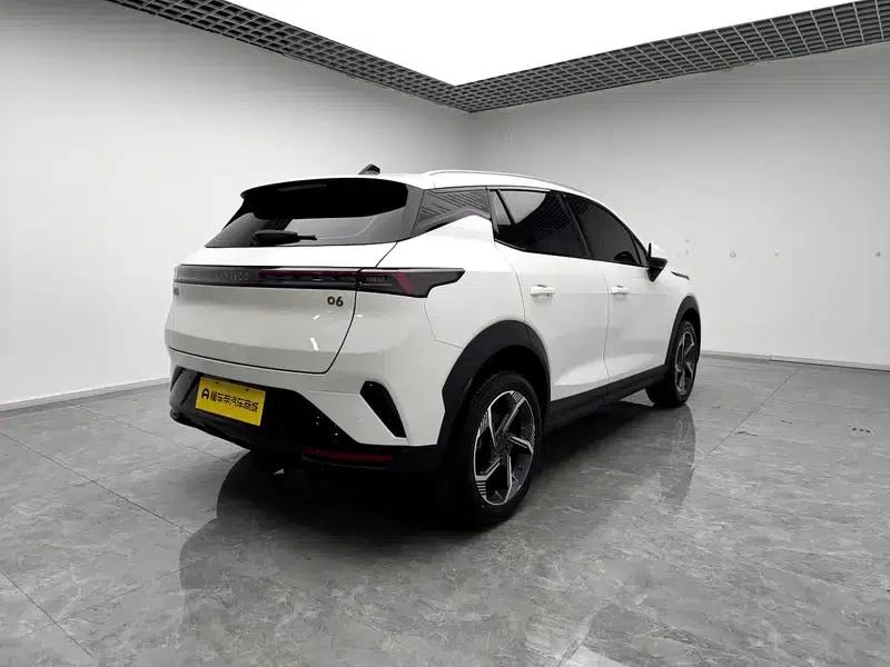 Lynk & Co 06 2025 Renew 1.5T Pro — миниатюра 7
