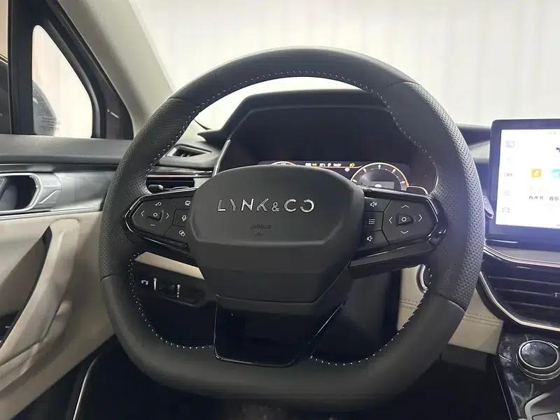Lynk & Co 06 2023 Remix 1.5T Shero — миниатюра 16