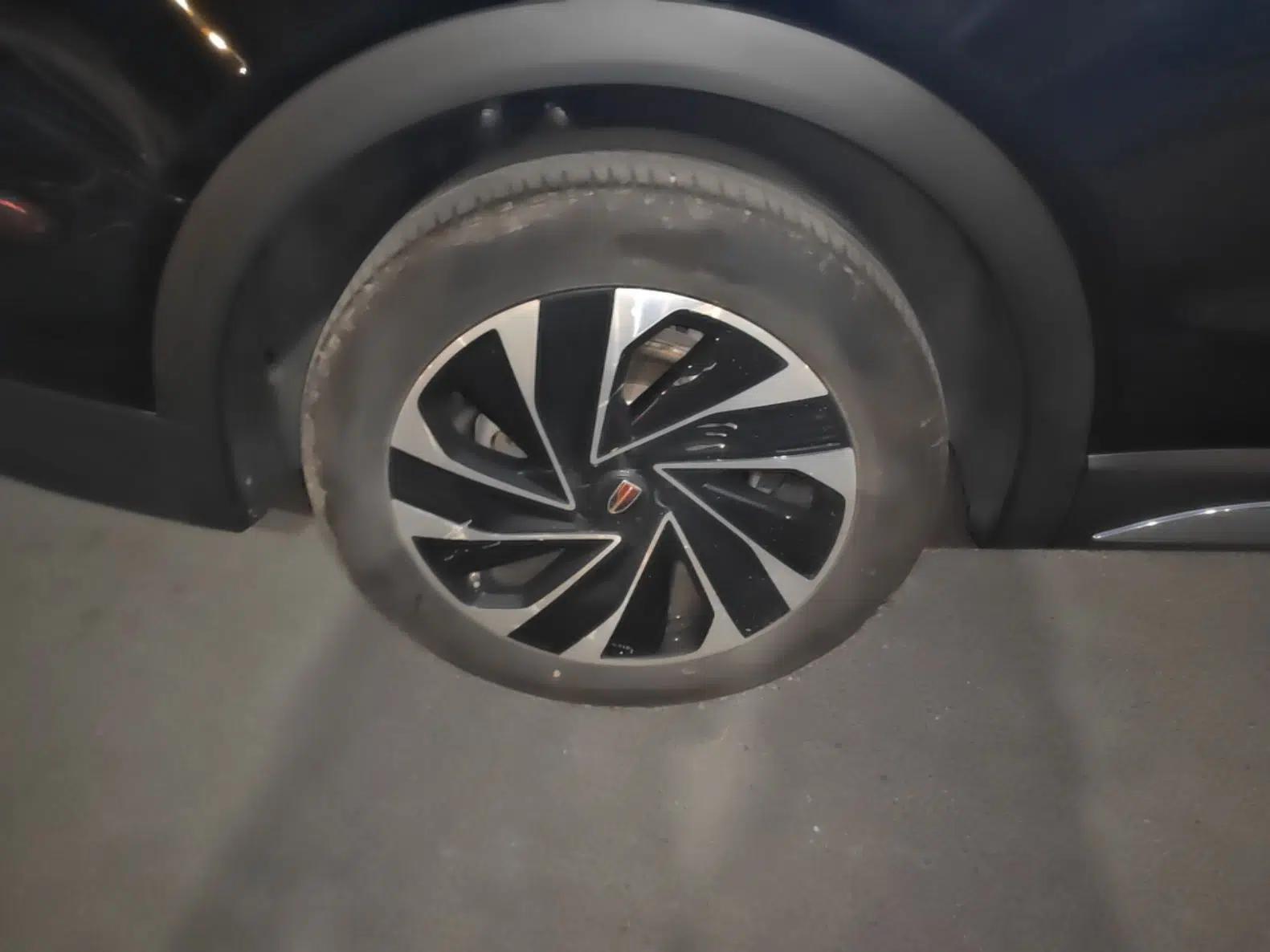Hongqi HS7 PHEV 2024 2.0T PHEV Four-Wheel Drive Flagship Edition 6 Seats — миниатюра 11