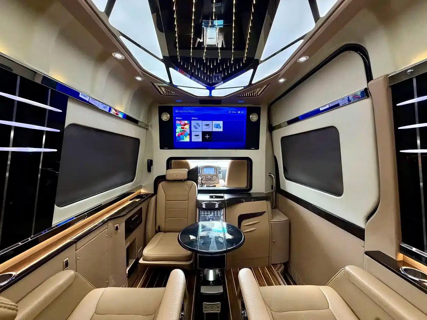 2018 Sprinter 3.5L Gasoline US Spec — миниатюра 11