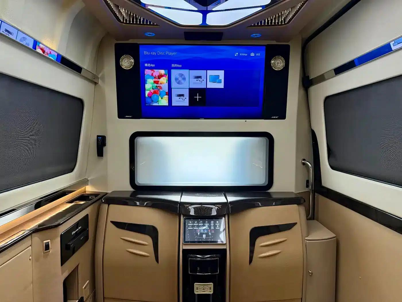 2018 Sprinter 3.5L Gasoline US Spec — миниатюра 13