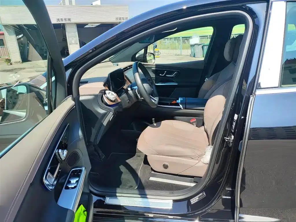 Mercedes-Benz EQE SUV 2024 500 4MATIC — миниатюра 2