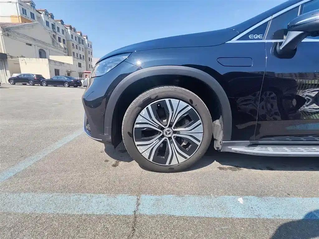 Mercedes-Benz EQE SUV 2024 500 4MATIC — миниатюра 16