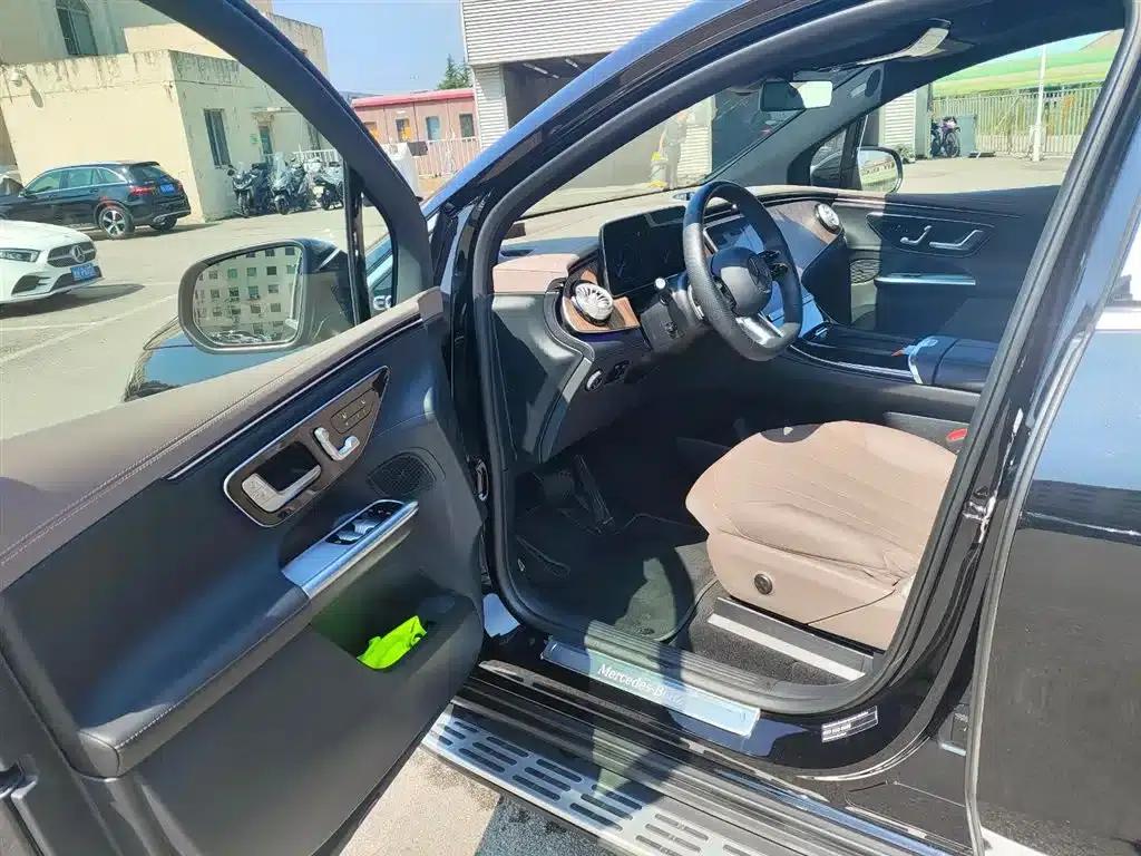Mercedes-Benz EQE SUV 2024 500 4MATIC — миниатюра 3