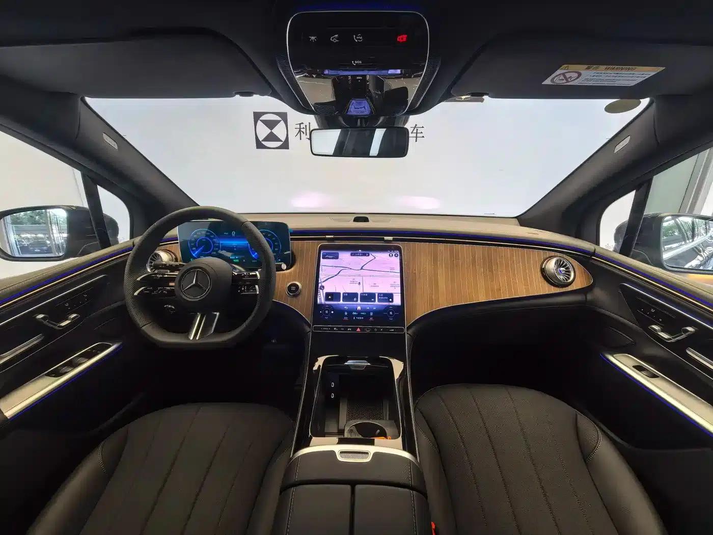Mercedes-Benz EQE SUV 2024 500 4MATIC Pioneer Edition — миниатюра 12