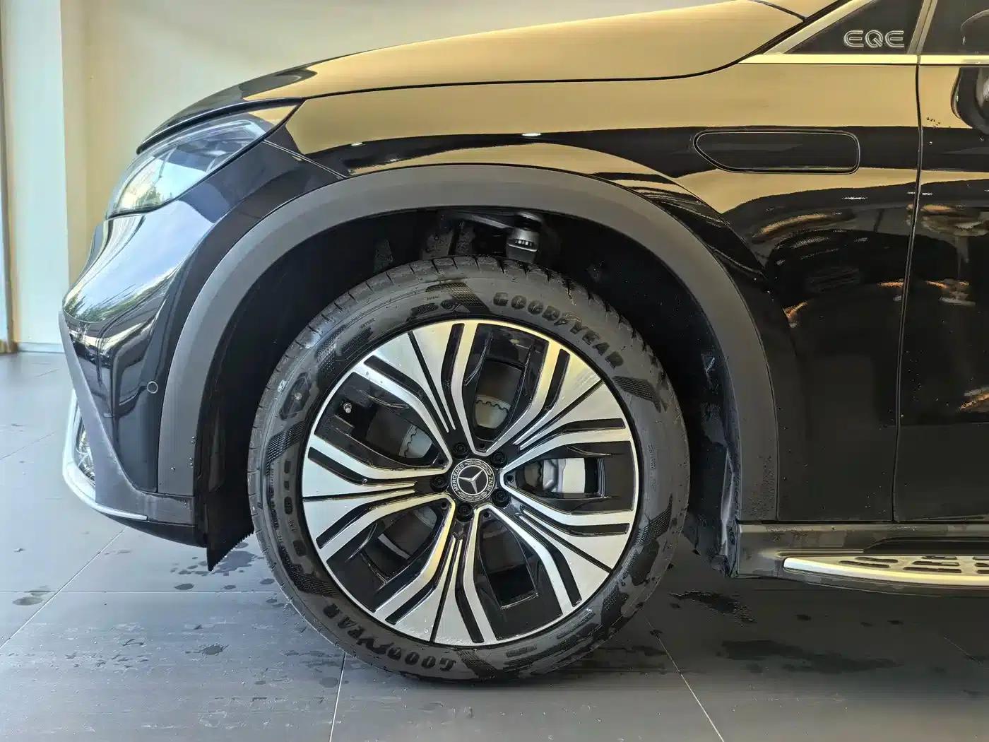 Mercedes-Benz EQE SUV 2024 500 4MATIC Pioneer Edition — миниатюра 16