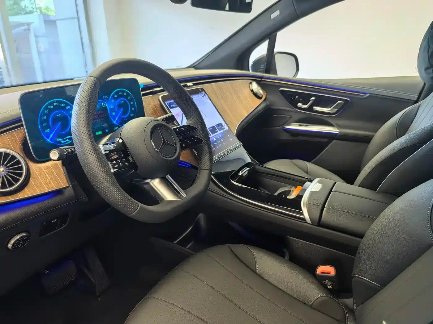 Mercedes-Benz EQE SUV 2024 500 4MATIC Pioneer Edition — миниатюра 17